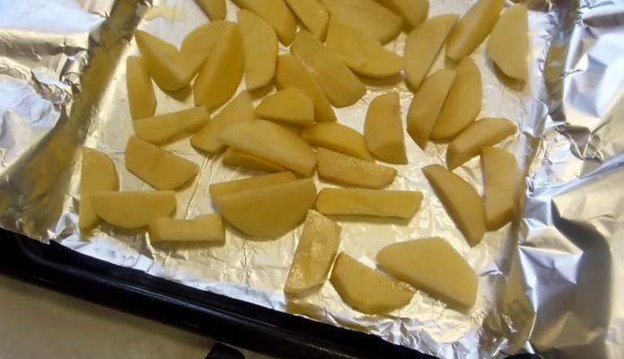 Жареная свинина с грибами и фасолью