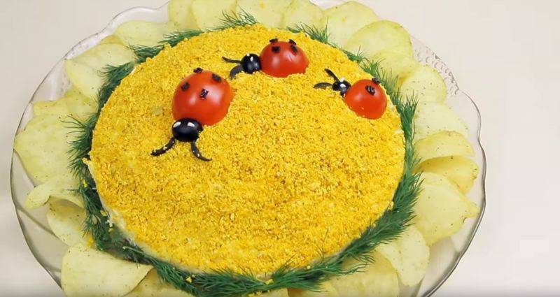 Салат из крабовых палочек с кукурузой классический рецепт с фото пошагово