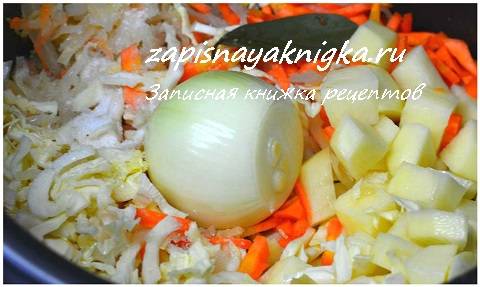 Вкусный борщ можно приготовить и в мультиварке: рецепт с фото