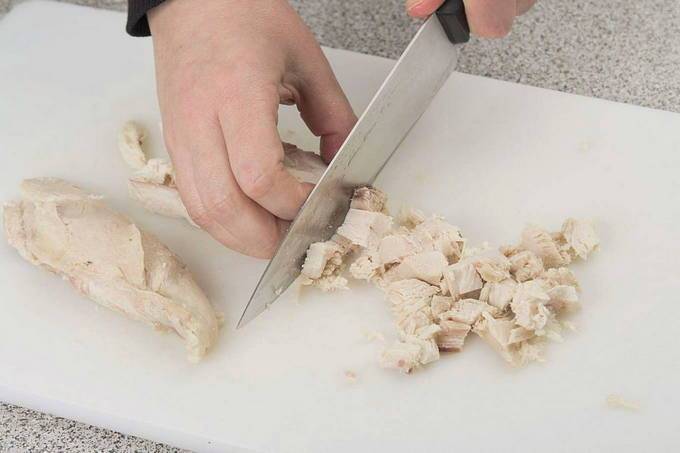 Салат сыр с чесноком и яйцом
