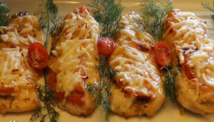 Мясо по-французски из филе куриной грудки: 3 рецепта на выбор