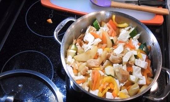 Рагу с курицей и овощами: 6 рецептов