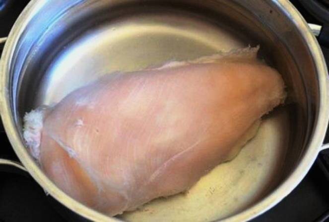 Салат с курицей и ананасами: классические рецепты очень вкусных салатов