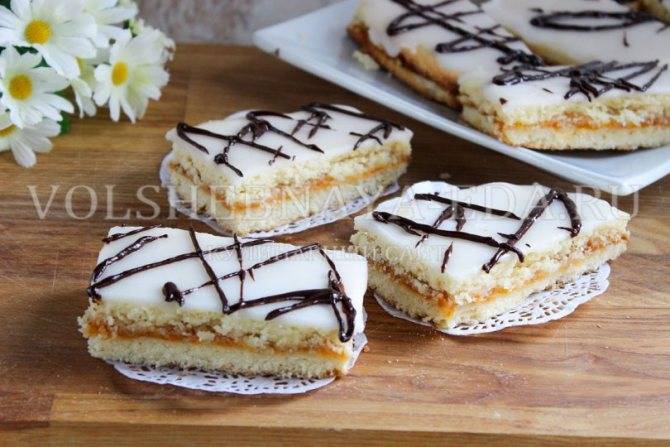 Пирожное школьное (глазированная песочная полоска с повидлом)