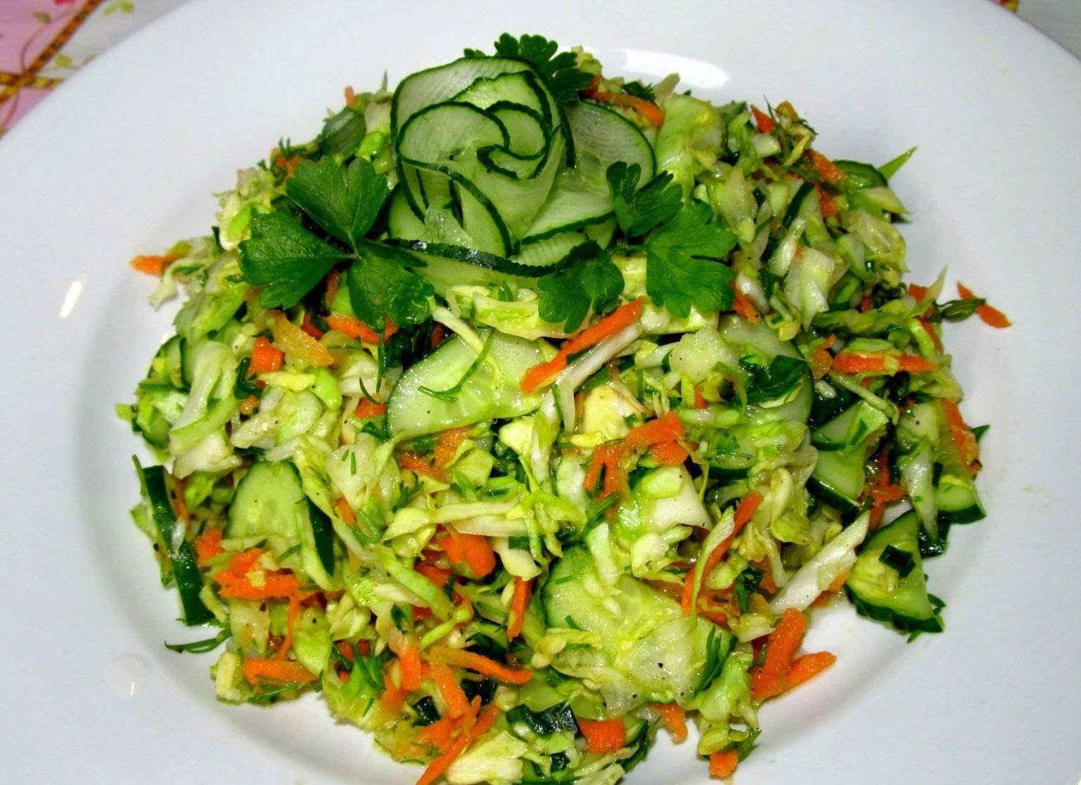 Овощные салаты: 20 отличных рецептов на любой вкус