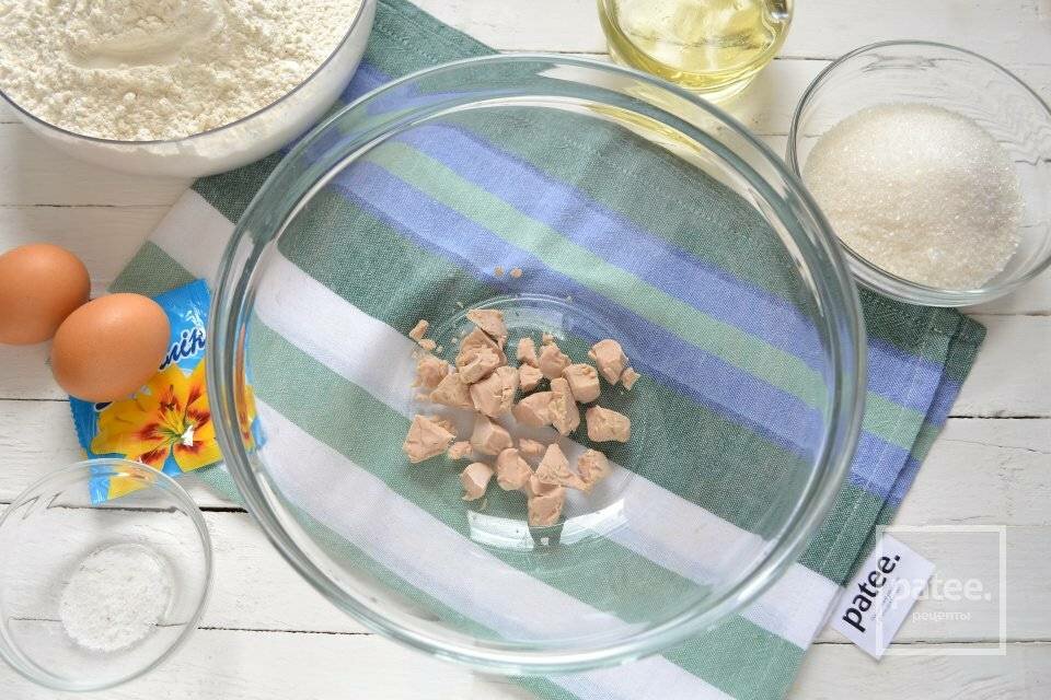 Булочки из дрожжевого теста в духовке