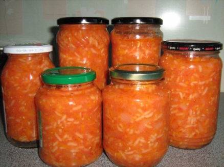 Салат из риса и яиц