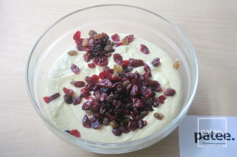 Кекс с клюквой