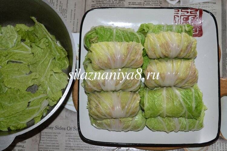 Вкусные голубцы из пекинской капусты с мясным фаршем, приготовленные в духовке по простым рецептам
