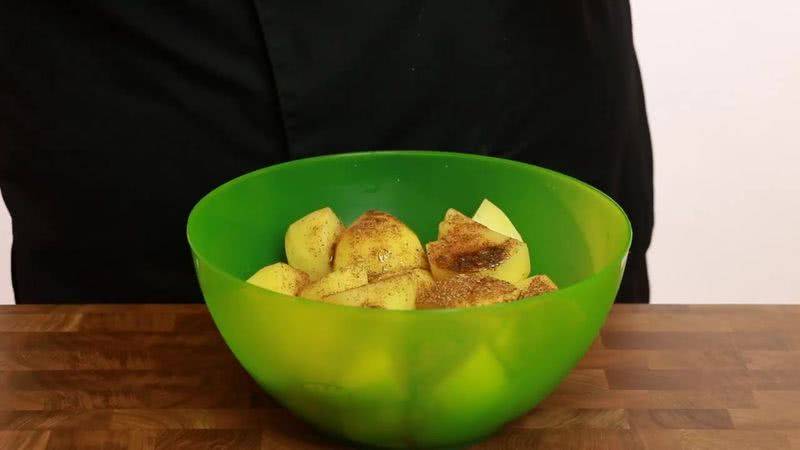 Картошка с курицей в духовке: как сделать сочной и вкусной?