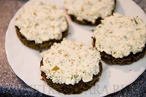 Вкусные бутерброды с тунцом - рецепт с фото