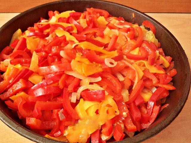 Как приготовить и сохранить на зиму вкуснейшую закуску лечо из болгарского перца применяя проверенные рецепты