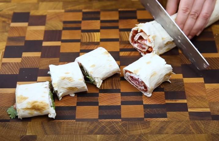 Простые и вкусные закуски на праздничный стол. 11 пошаговых рецептов приготовления