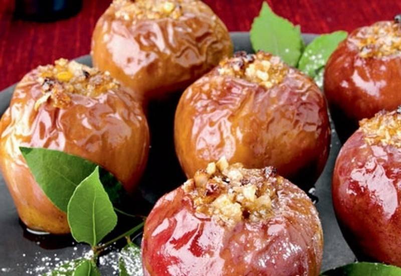 Яблоки запечённые в духовке, быстро и вкусно