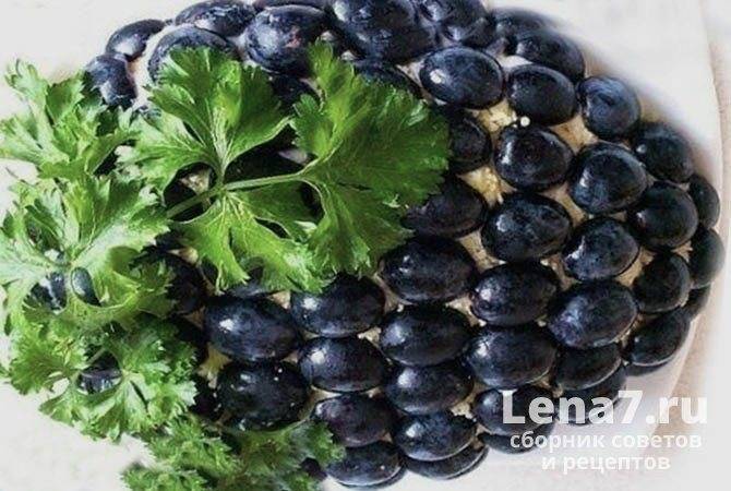 Салат тиффани: 7 простых рецептов с курицей и виноградом