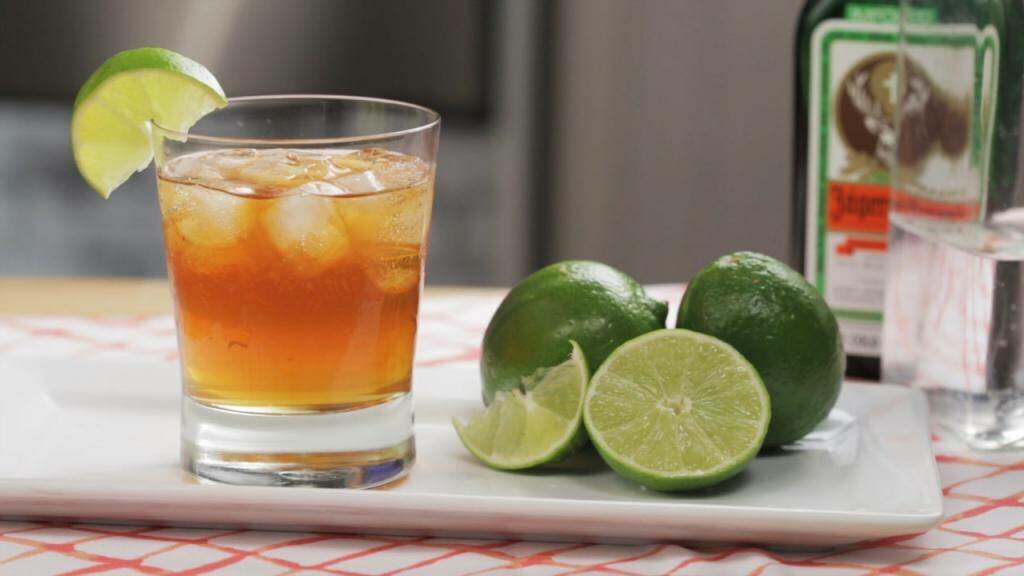 Красивые, простые, вкусные безалкогольные коктейли для праздничного стола в домашних условиях