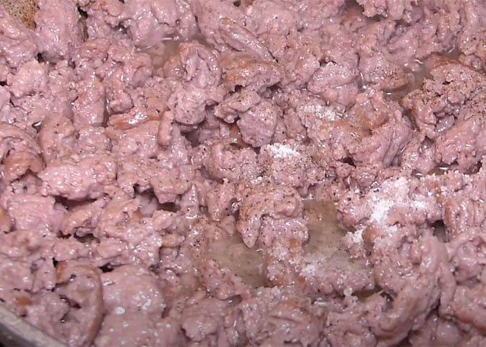 Пошаговый рецепт пирога из слоеного теста с мясом