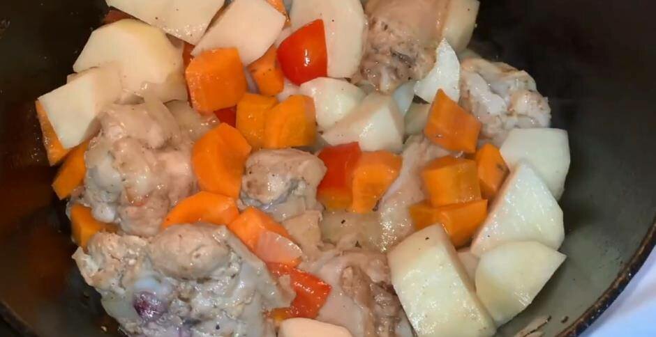 Куриное филе в томатном соусе