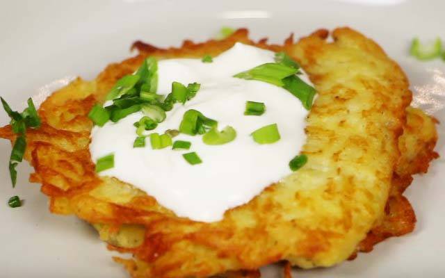 Картофельные драники с грибами