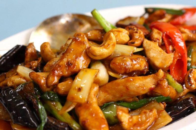 Как приготовить курицу с арахисом