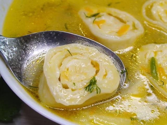 Как сварить вкусный и прозрачный бульон из курицы - пошаговые рецепты с фото