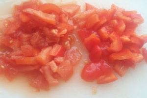 Салат с кальмарами и помидорами на праздничный стол