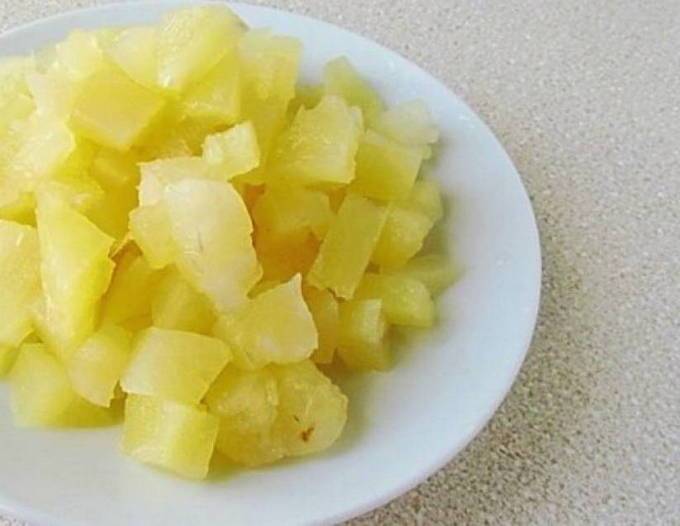 Салат сыр с чесноком и яйцом