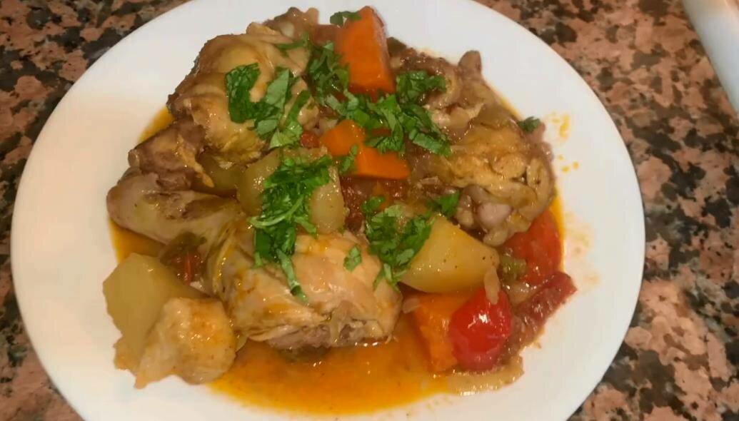 Куриное филе в томатном соусе