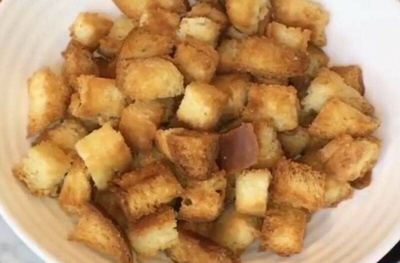 Салат цезарь с курицей в домашних условиях