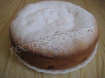 Пирог «шарлотка» с яблоками и бананом