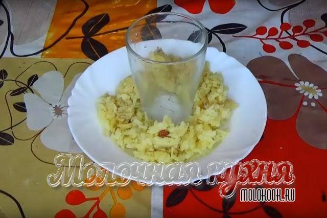 Салат гранатовый браслет