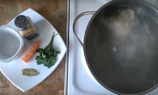 Домашняя лапша с курицей