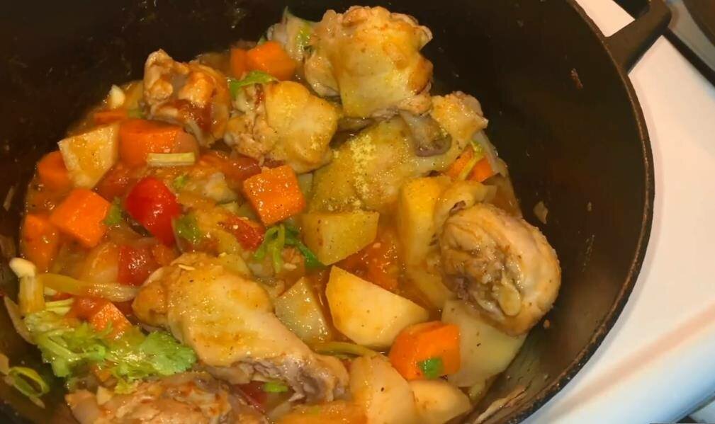 Куриное филе в томатном соусе