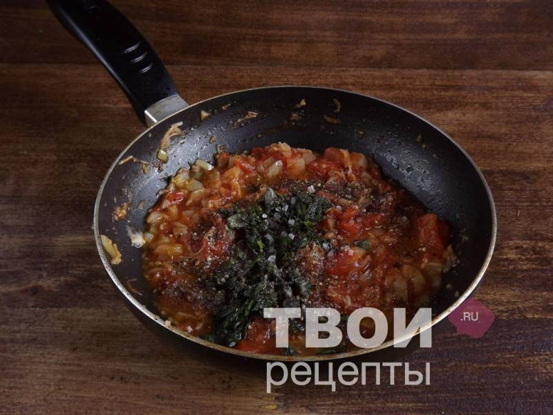 Баклажаны в духовке с помидорами и сыром