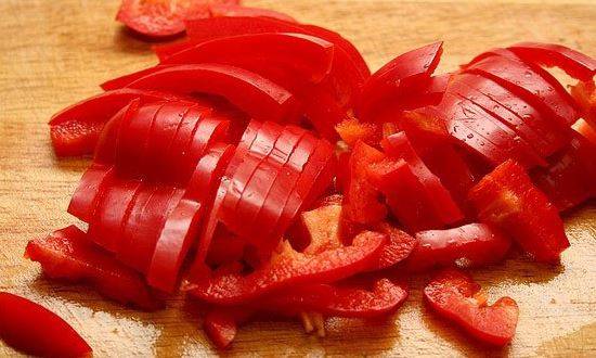 Лучшие салаты с языком: топ 25 самых вкусных и простых салатов со свиным и говяжьим языком с пошаговыми фото и видео рецептами