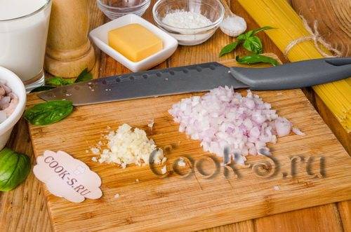 Паста с морепродуктами в сливочном соусе