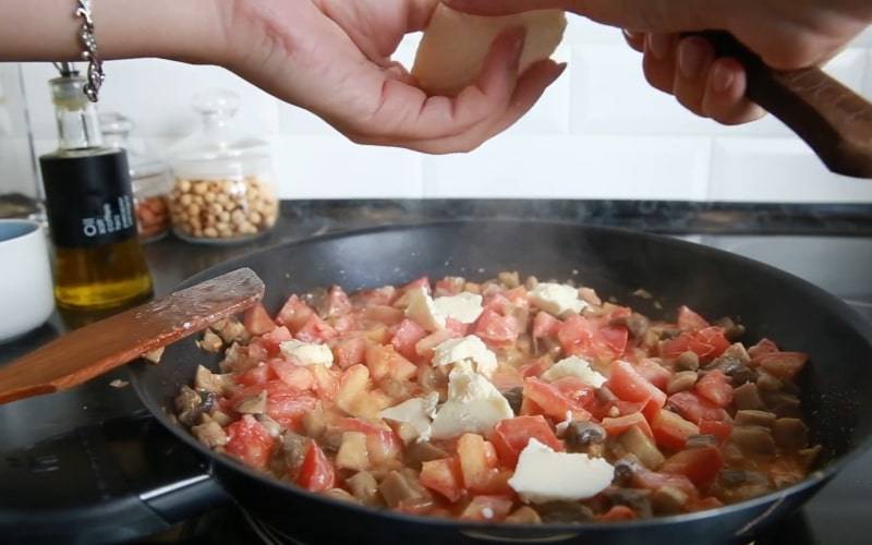 Готовим вкуснейшую мексиканскую кесадилью с курицей
