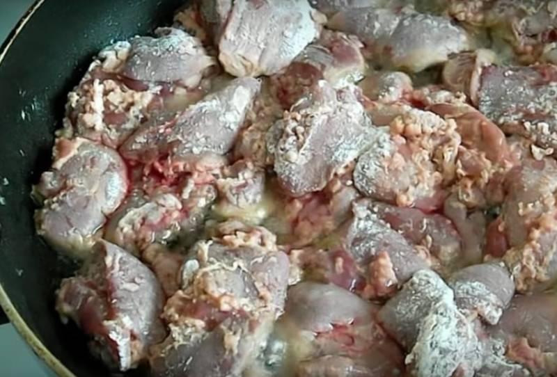 Куриные сердечки с картошкой
