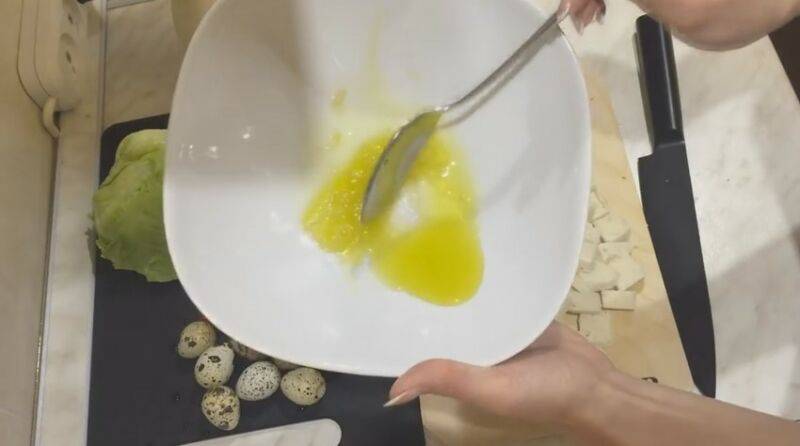 Салаты с морским коктейлем. легкие и быстрые в приготовлении рецепты. 7 вариантов