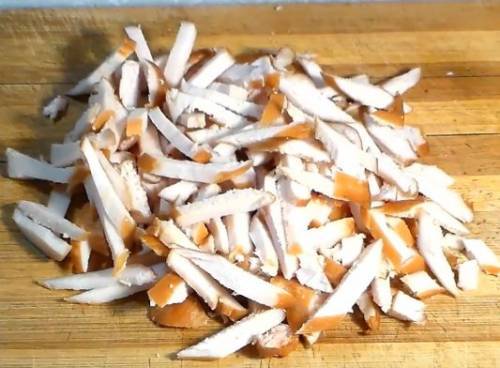 Вкусный сырный суп из плавленых сырков и курицы