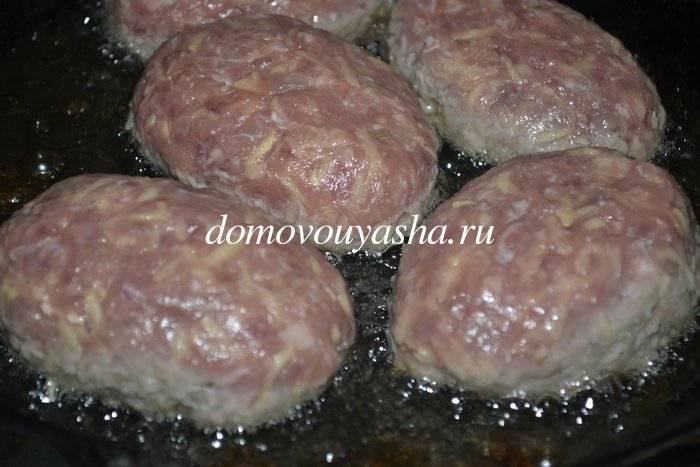 Рецепт вкусных домашних котлет из фарша говядины на сковороде