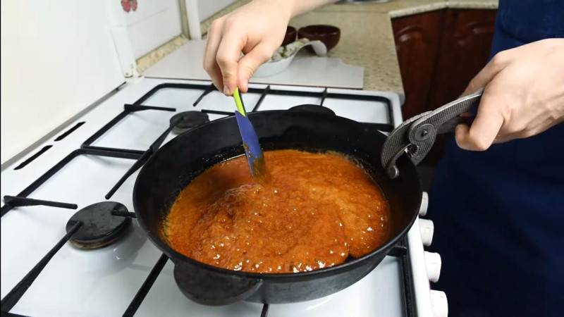 Карамельный соус для любителей сладостей