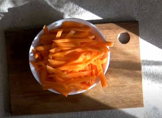 Салат из свежей капусты: 15 пп-рецептов на каждый день и праздники