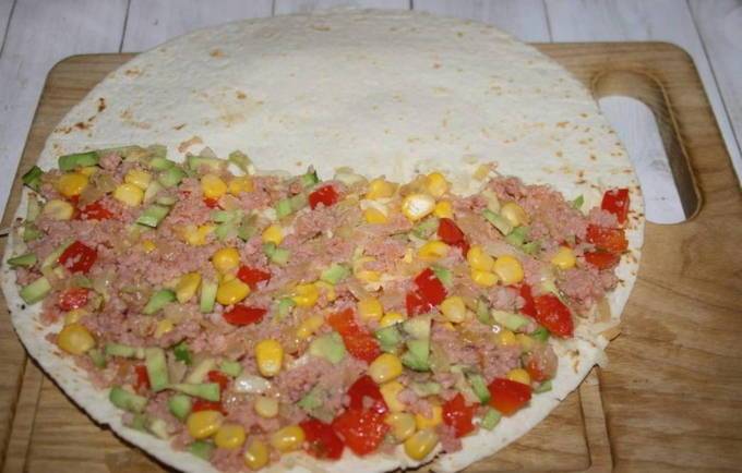 Готовим вкуснейшую мексиканскую кесадилью с курицей