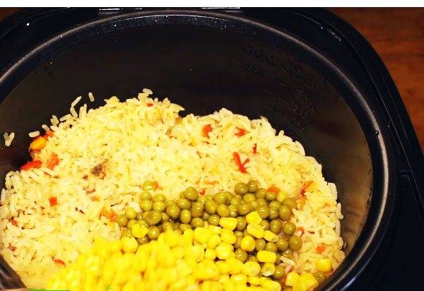 Плов с курицей в мультиварке пошаговый рецепт с фото