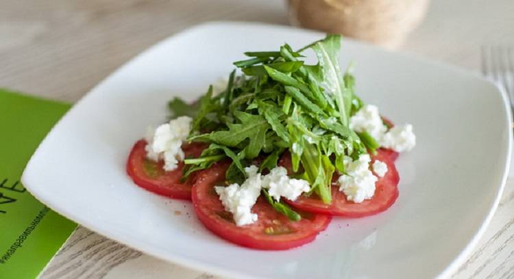 Карпаччо из сырокопченой куриной грудки: рецепт с фото