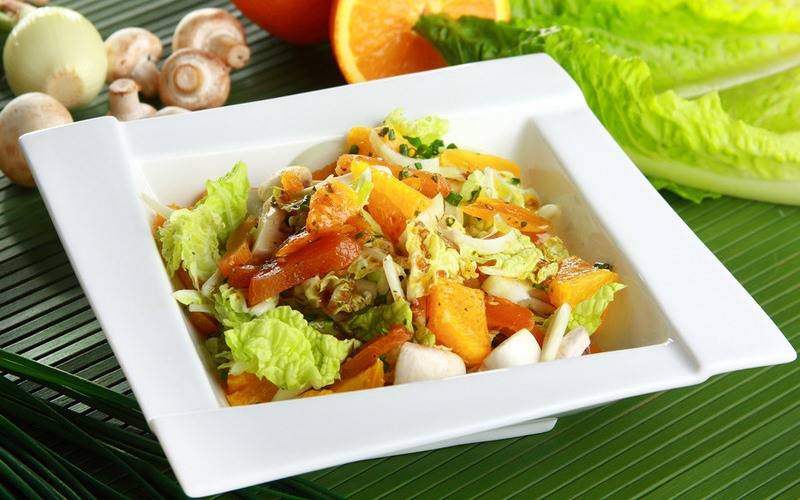 Вкусные салаты с грибами. 7 простых и подробных рецептов на день рождения и новый год