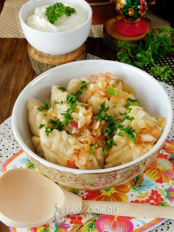 Вареники с квашеной капустой