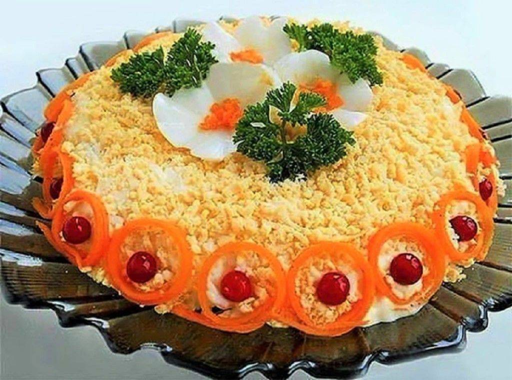 Простые, вкусные и оригинальные рецепты салатов на праздничный стол — фото рецепты. мясные, рыбные, постные, овощные, слоеные салаты — топ-10 рецептов