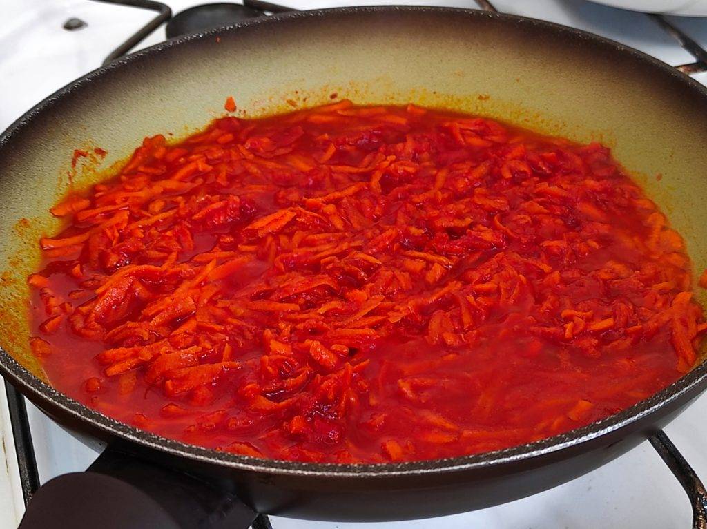 Солянка с колбасой